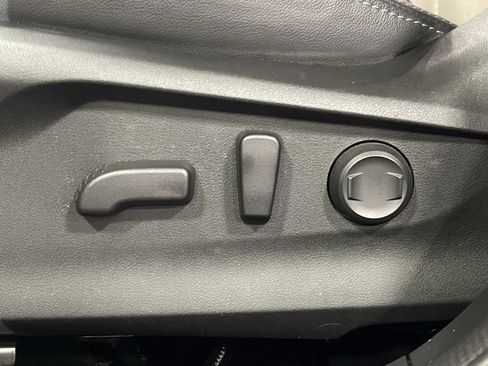 Used 2023 Subaru Forester Limited image 11