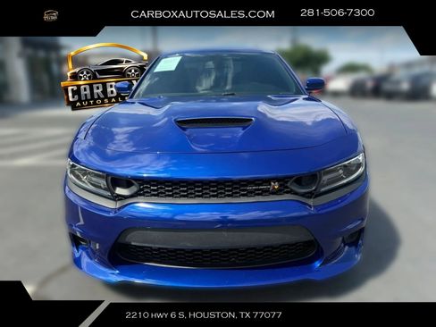 Used 2020 Dodge Charger Scat Pack w/ Plus Group RWD image 8