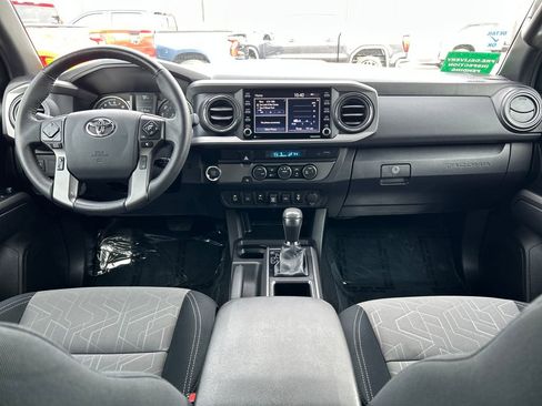 Used 2023 Toyota Tacoma TRD Sport w/ Technology Package image 6