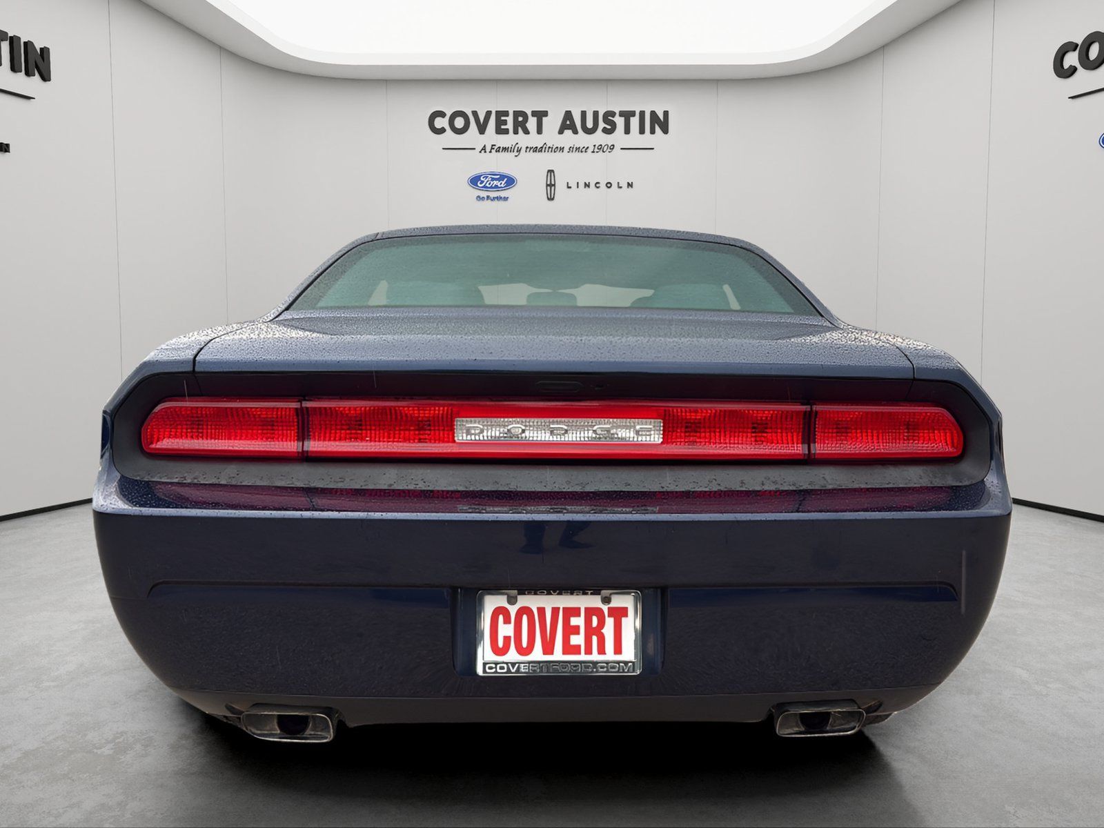 Used 2014 Dodge Challenger SXT RWD image 4