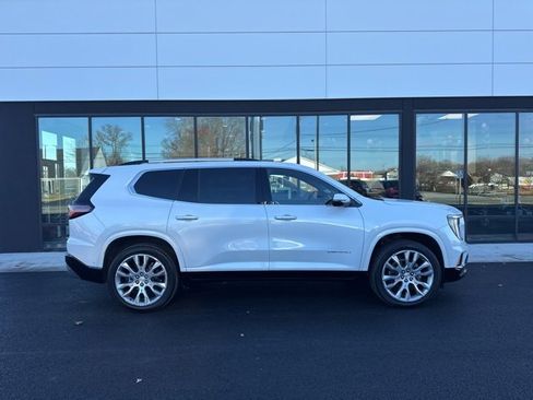 Used 2024 GMC Acadia Denali w/ Super Cruise Package image 2