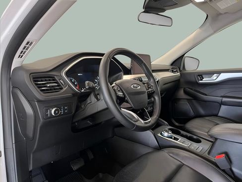 Used 2022 Ford Escape SEL AWD/4WD image 3