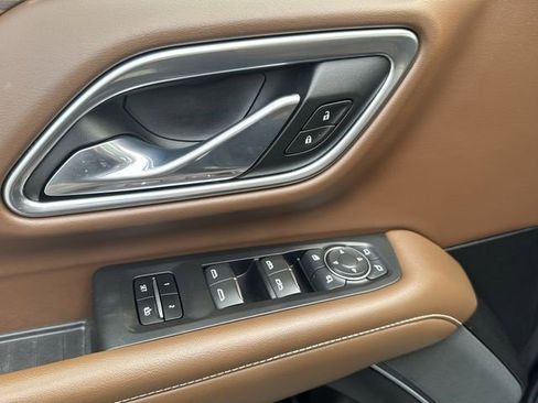 Certified 2021 Chevrolet Suburban High Country w/ Premium Package image 24