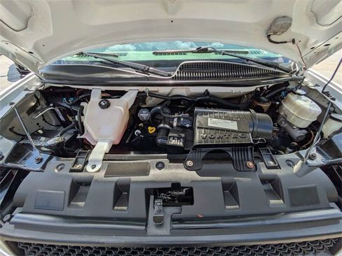 Used 2017 Chevrolet Express 3500 LT w/ LT Preferred Equipment Group image 13