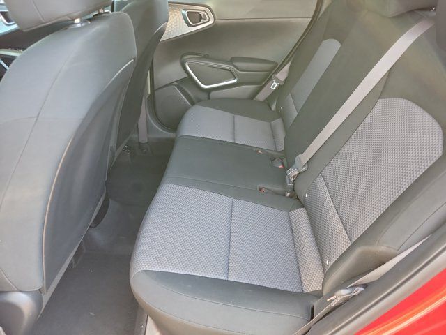 Used 2024 Kia Soul LX FWD image 9