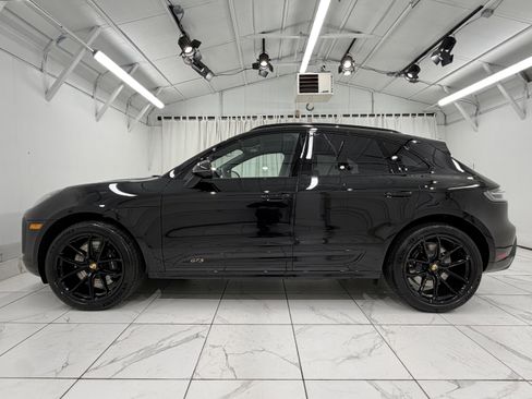 New 2026 Porsche Macan GTS image 16