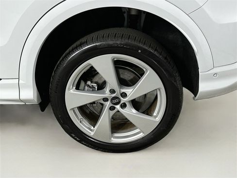 New 2025 Audi Q5 2.0T Premium Plus image 24