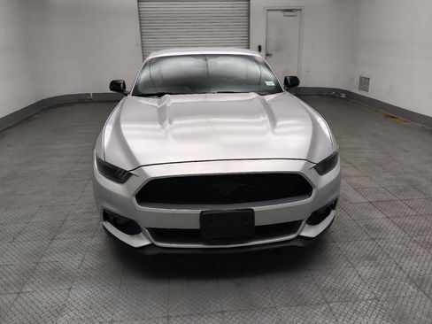 Used 2017 Ford Mustang Premium image 14