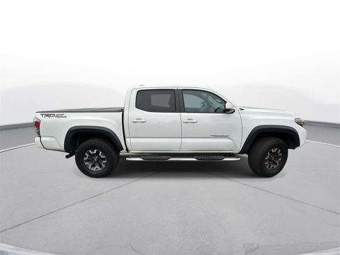 Certified 2020 Toyota Tacoma TRD Off-Road w/ Technology Package image 5