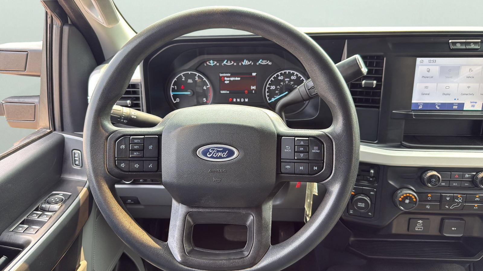 Used 2025 Ford F250 XLT w/ FX4 Off-Road Package AWD/4WD image 13