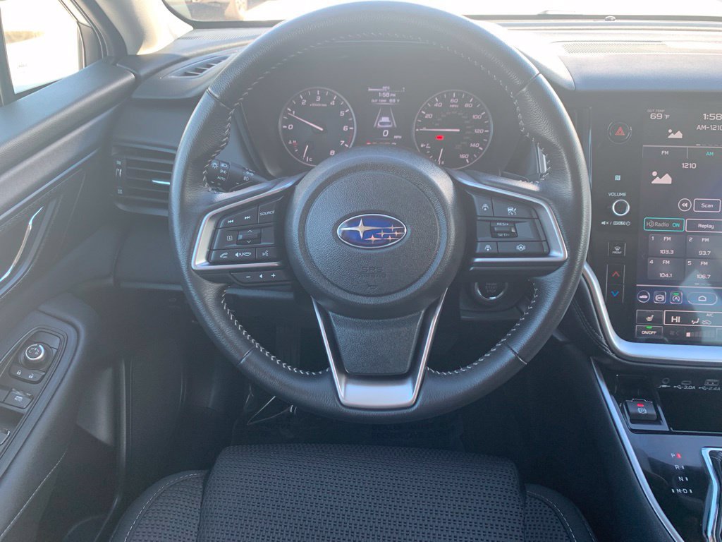 Used 2025 Subaru Outback Premium AWD/4WD image 9