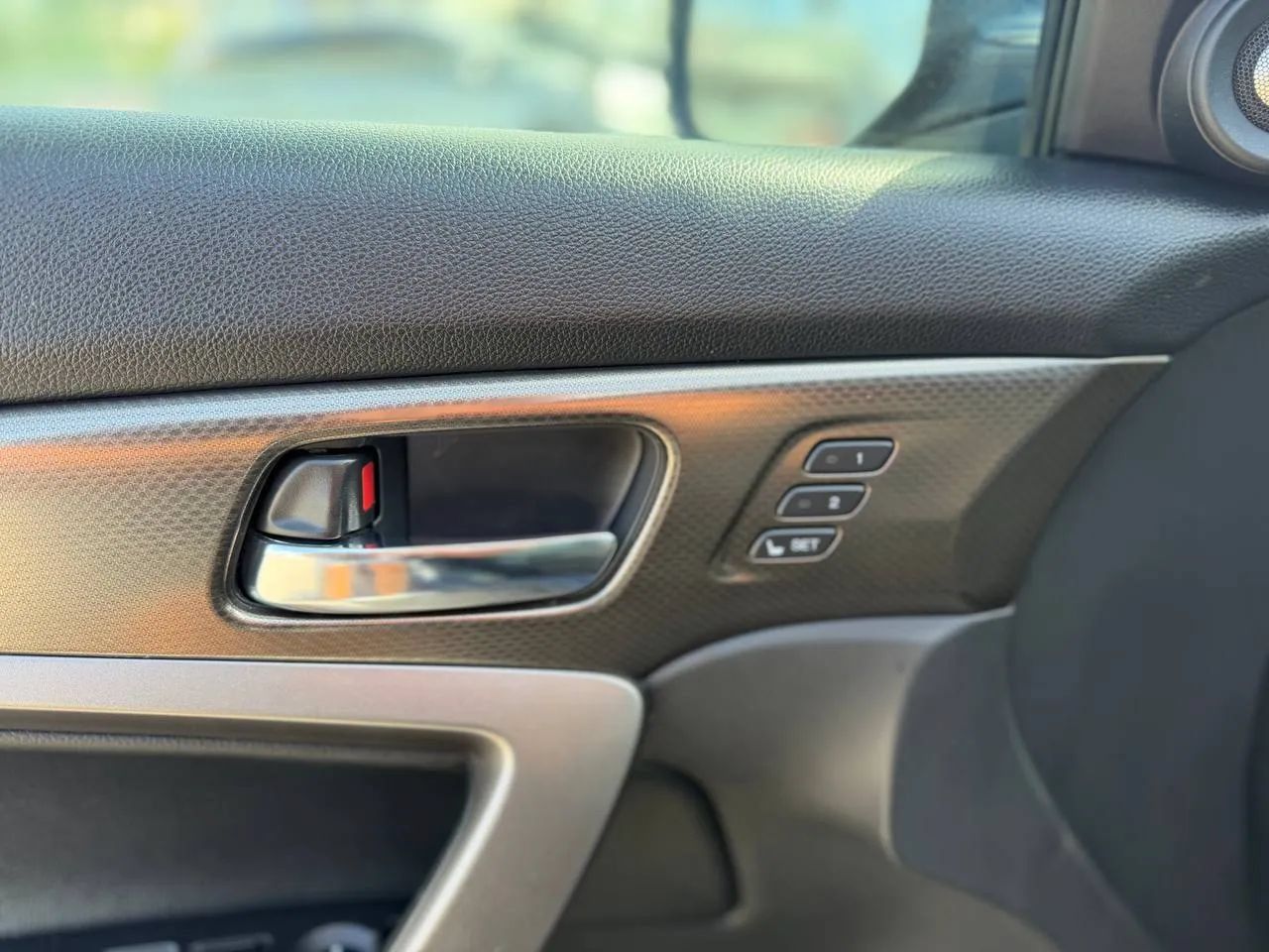 Used 2017 Honda Accord EX-L image 39