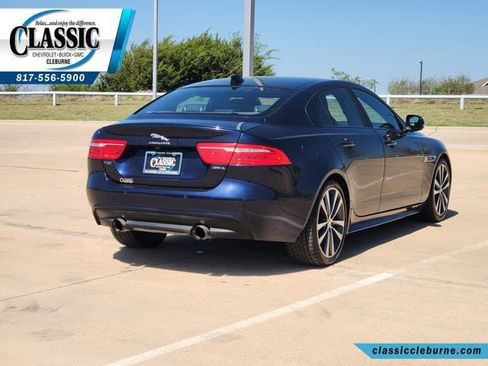Used 2018 Jaguar XE R-Sport image 9