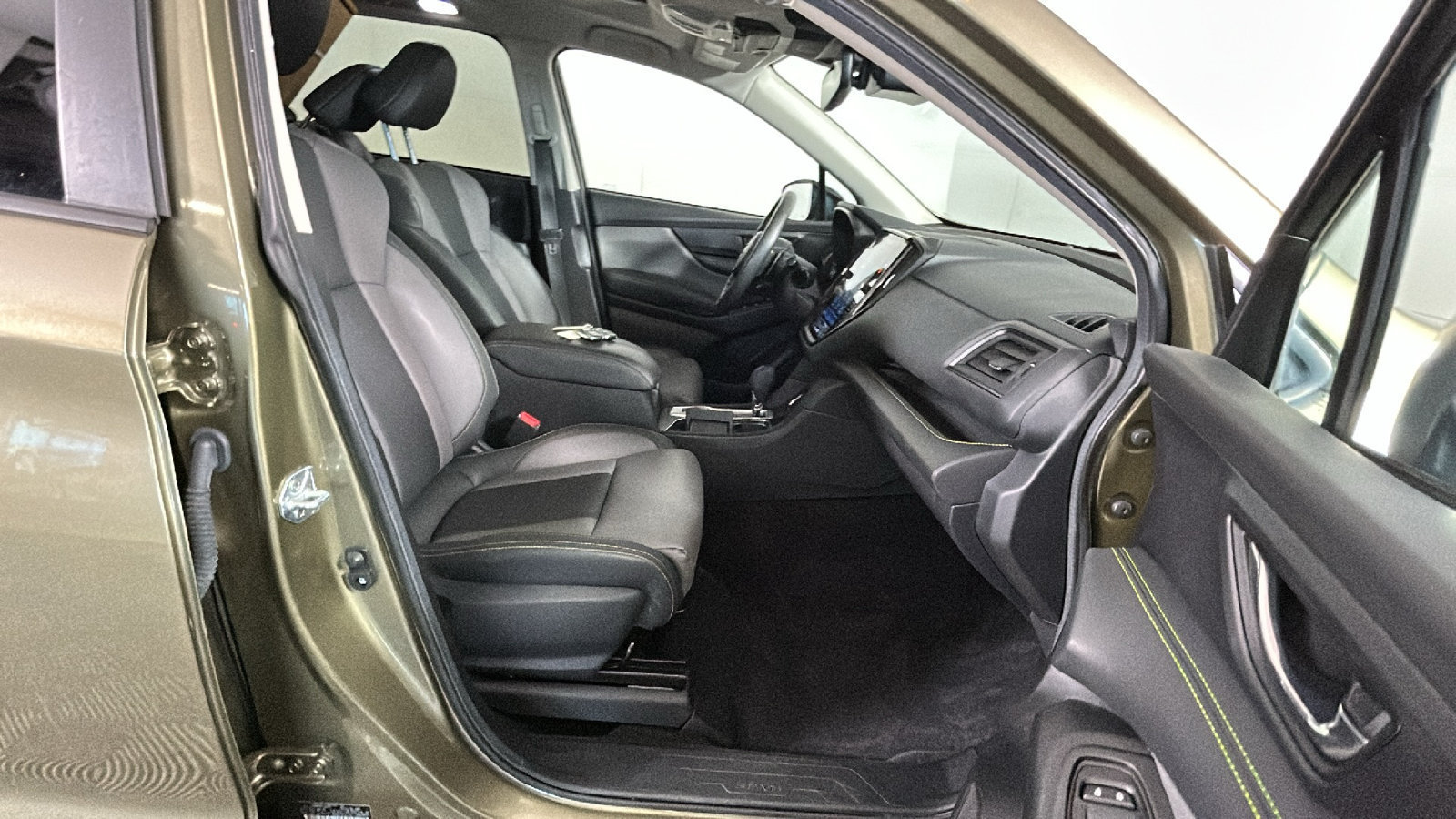 Used 2024 Subaru Ascent Onyx Edition AWD/4WD image 35