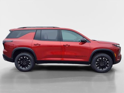 New 2026 Chevrolet Traverse Z71 w/ Enhanced Driving Package image 6