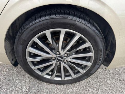 Used 2017 Lincoln Continental Select w/ Climate Package image 27