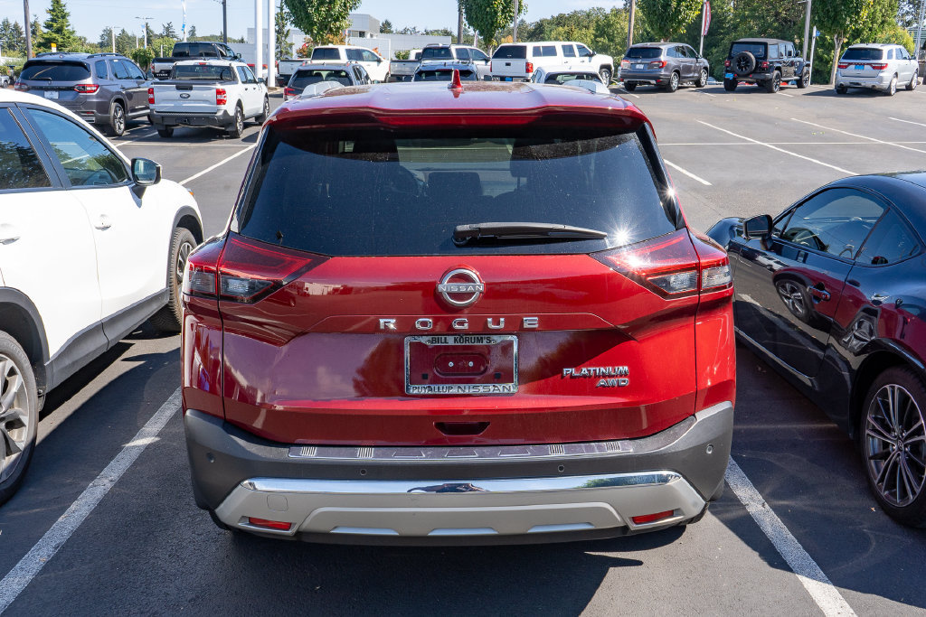 Used 2022 Nissan Rogue Platinum w/ Head-Up Display Package AWD/4WD image 4