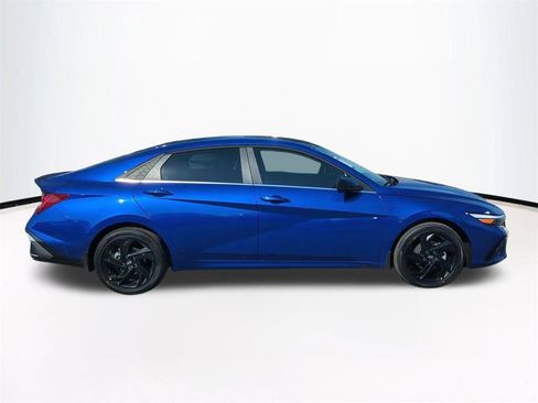 New 2026 Hyundai Elantra SEL Sport image 4