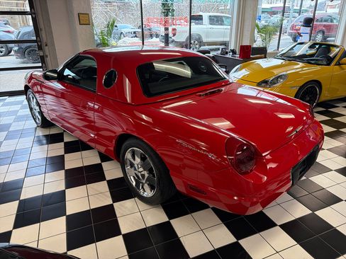 Used 2002 Ford Thunderbird Deluxe image 6