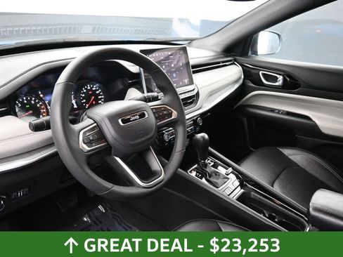 Used 2025 Jeep Compass Limited AWD/4WD image 21