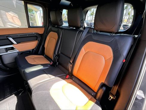 Certified 2023 Land Rover Defender 110 X-Dynamic SE AWD/4WD image 25