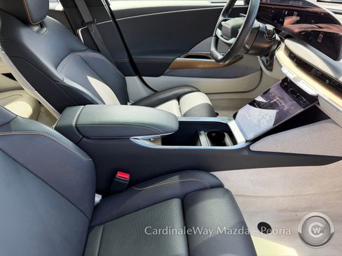 Used 2023 Lucid Air Touring AWD/4WD image 14