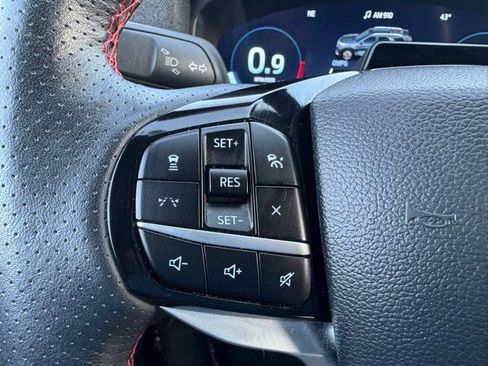 Certified 2025 Ford Explorer ST-Line w/ Premium Package image 16