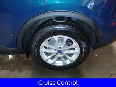 Used 2020 Ford Escape SE image 5