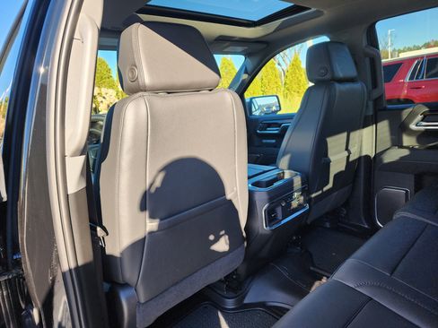 Used 2025 GMC Sierra 1500 Denali image 14