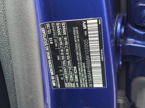 Used 2021 Mercedes-Benz GLB 250 4MATIC image 24