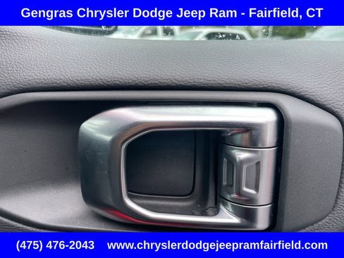 Certified 2025 Jeep Wrangler Unlimited Sahara AWD/4WD image 17