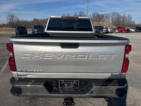 Used 2022 Chevrolet Silverado 2500 LT w/ Convenience Package image 3