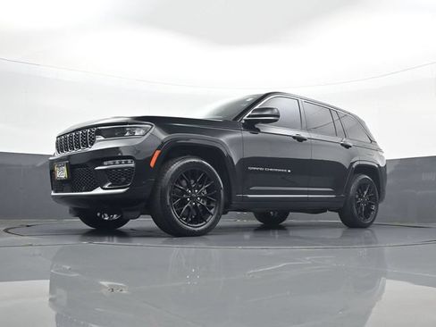 Used 2022 Jeep Grand Cherokee Summit w/ Adv Protech Group IV AWD/4WD image 21