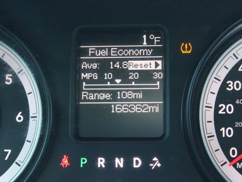 Used 2014 RAM 1500 Express image 30