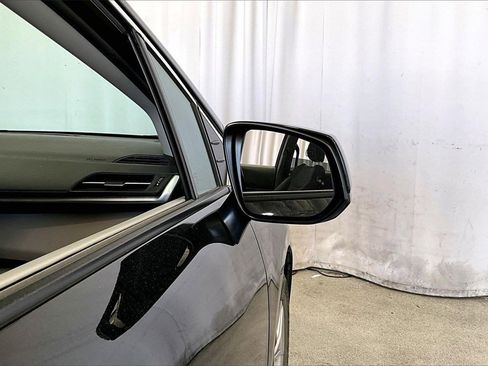 Used 2022 Toyota Sienna LE image 11