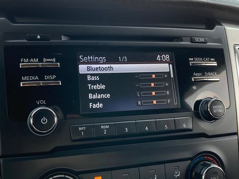 Used 2017 Nissan Titan SV AWD/4WD image 22