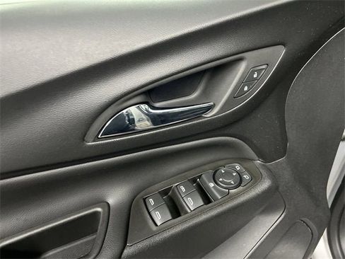 Used 2022 Chevrolet Equinox LT image 22