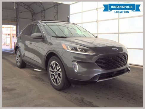Used 2020 Ford Escape SEL image 1