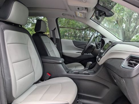 Used 2021 Chevrolet Equinox Premier FWD image 18