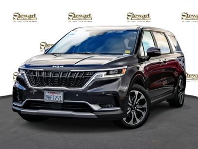 Used 2024 Kia Carnival EX