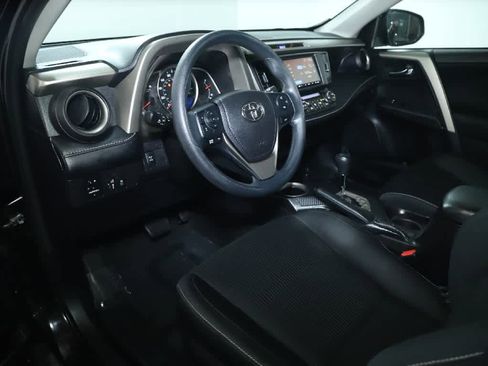 Used 2014 Toyota RAV4 XLE AWD/4WD image 17