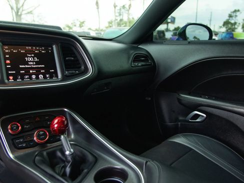 Used 2016 Dodge Challenger R/T Plus RWD image 28