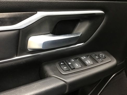 Used 2023 RAM 1500 Big Horn image 9