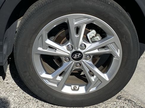 Used 2023 Hyundai Kona SEL w/ Cargo Package FWD image 6