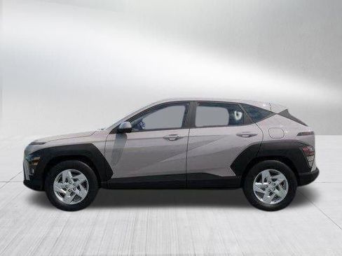 New 2026 Hyundai Kona SE FWD image 3