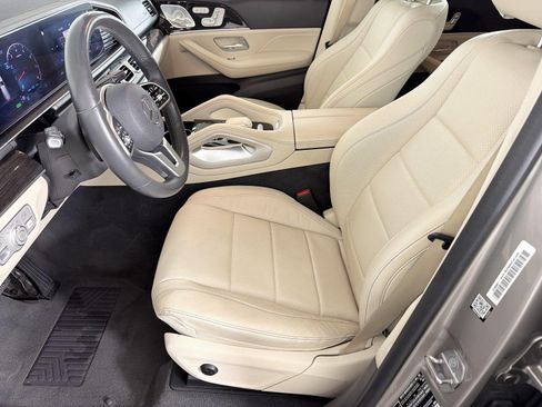 Used 2020 Mercedes-Benz GLS 450 4MATIC image 7