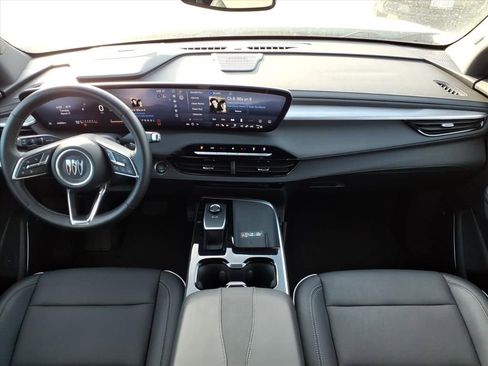 Used 2025 Buick Enclave Preferred image 14