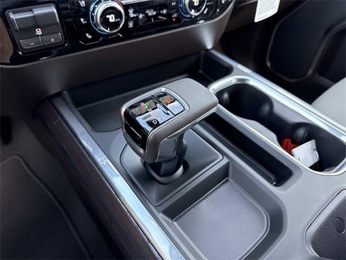 New 2026 GMC Sierra 1500 SLT w/ SLT Premium Plus Package image 27