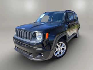 Used 2017 Jeep Renegade Latitude w/ Popular Equipment Group FWD video 1
