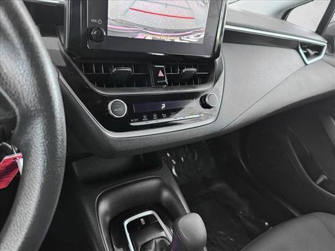 Used 2024 Toyota Corolla LE image 15